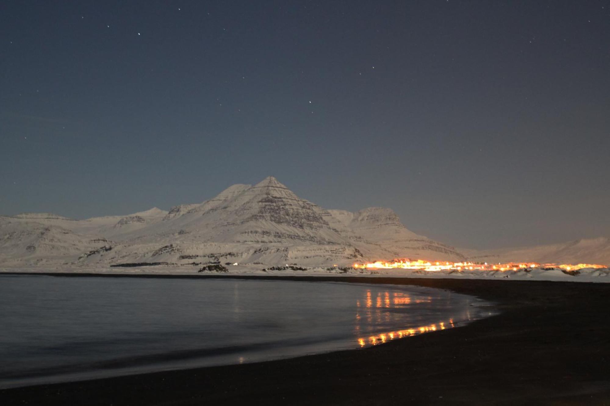 Hotel Framtid Djúpivogur Buitenkant foto