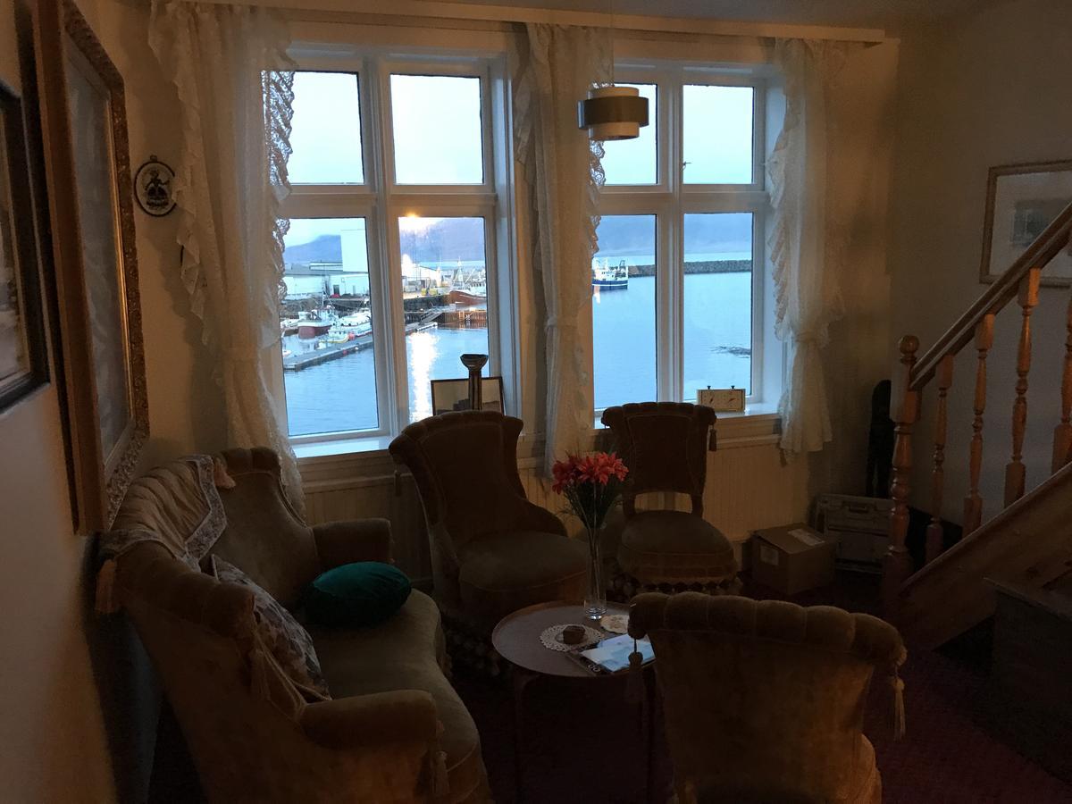 Hotel Framtid Djúpivogur Buitenkant foto